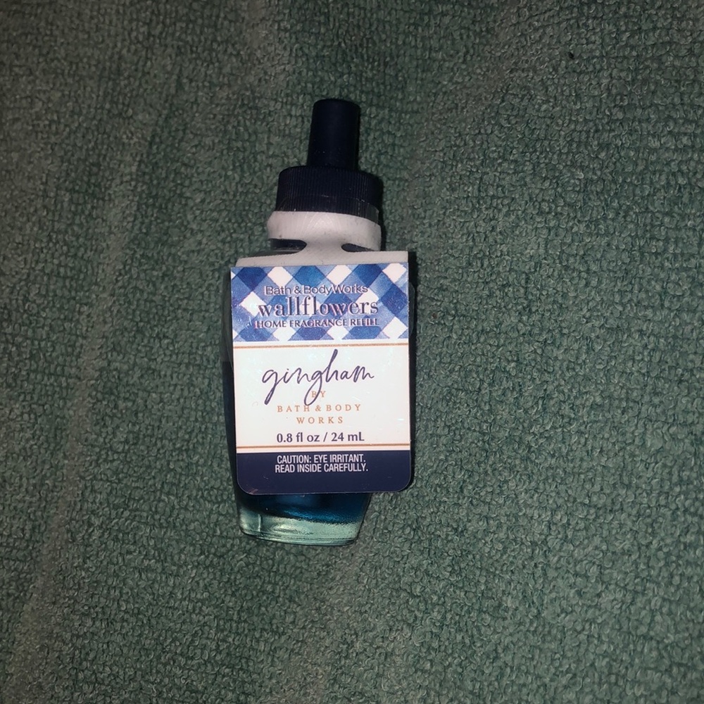 Bath and Body Works Gingham wallflower refill